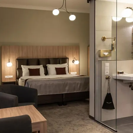 Efi Superior & Pivovar Hotel 4*